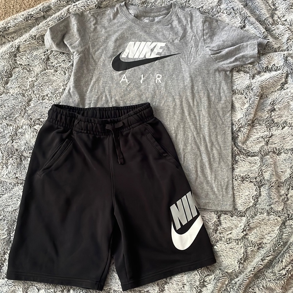 Boys Nike short set